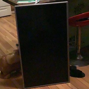 Im selling a flat screen